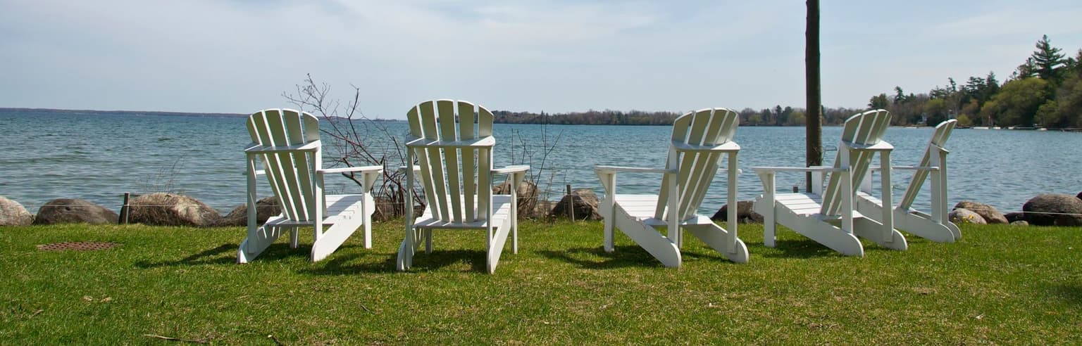 The 5 Most Common Lawn Problems in Cottage Country (Solved)